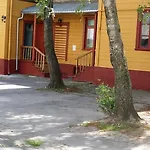 Antoniasluxapart Free Parking *